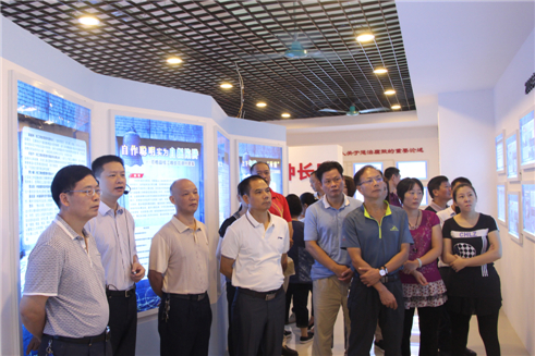 梧州市總工會組織干部職工到梧州監(jiān)獄開展警示教育活動。.jpg
