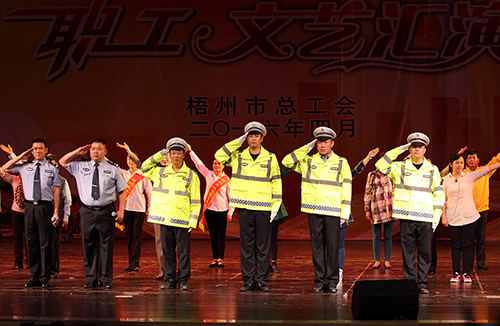 原創(chuàng)情景詩朗誦《無悔的誓言》.jpg