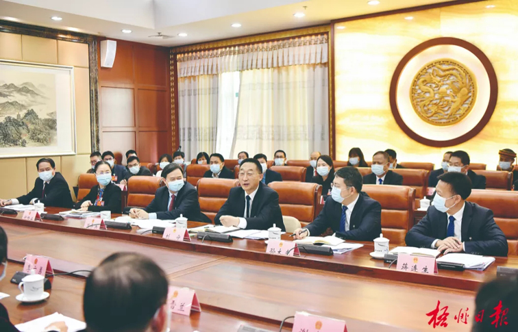 順流而下立潮頭，溯流而進爭上游！劉寧參加梧州市代表團審議