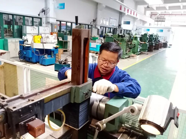 【梧州工匠】楊輝：技術(shù)高超的能手，無私奉獻(xiàn)的教師