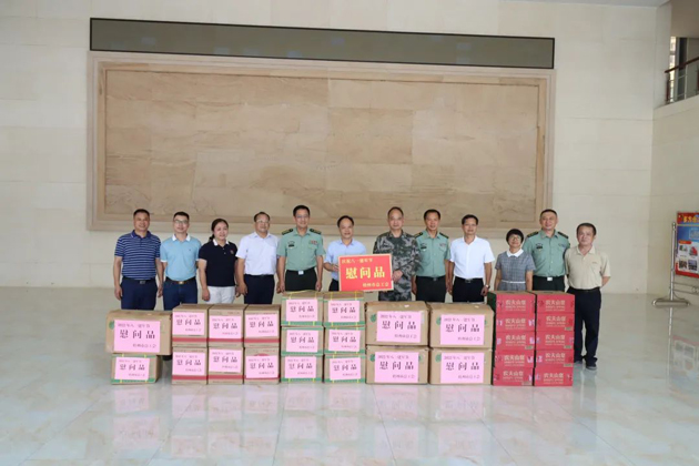 梧州市總工會(huì)領(lǐng)導(dǎo)班子“八一”走訪慰問部隊(duì)官兵，共敘軍民魚水情