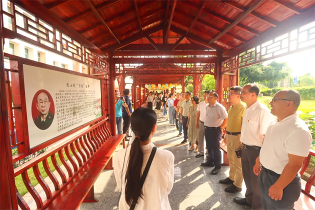 黨工融合謀發(fā)展，廉潔自律樹清風(fēng)