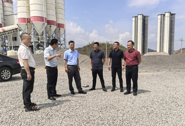 精準把脈加快推進│ 梧州市總工會赴藤縣、岑溪市指導縣級工人文化宮項目建設工作
